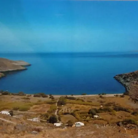 Odysseas * Pirgos (Serifos)